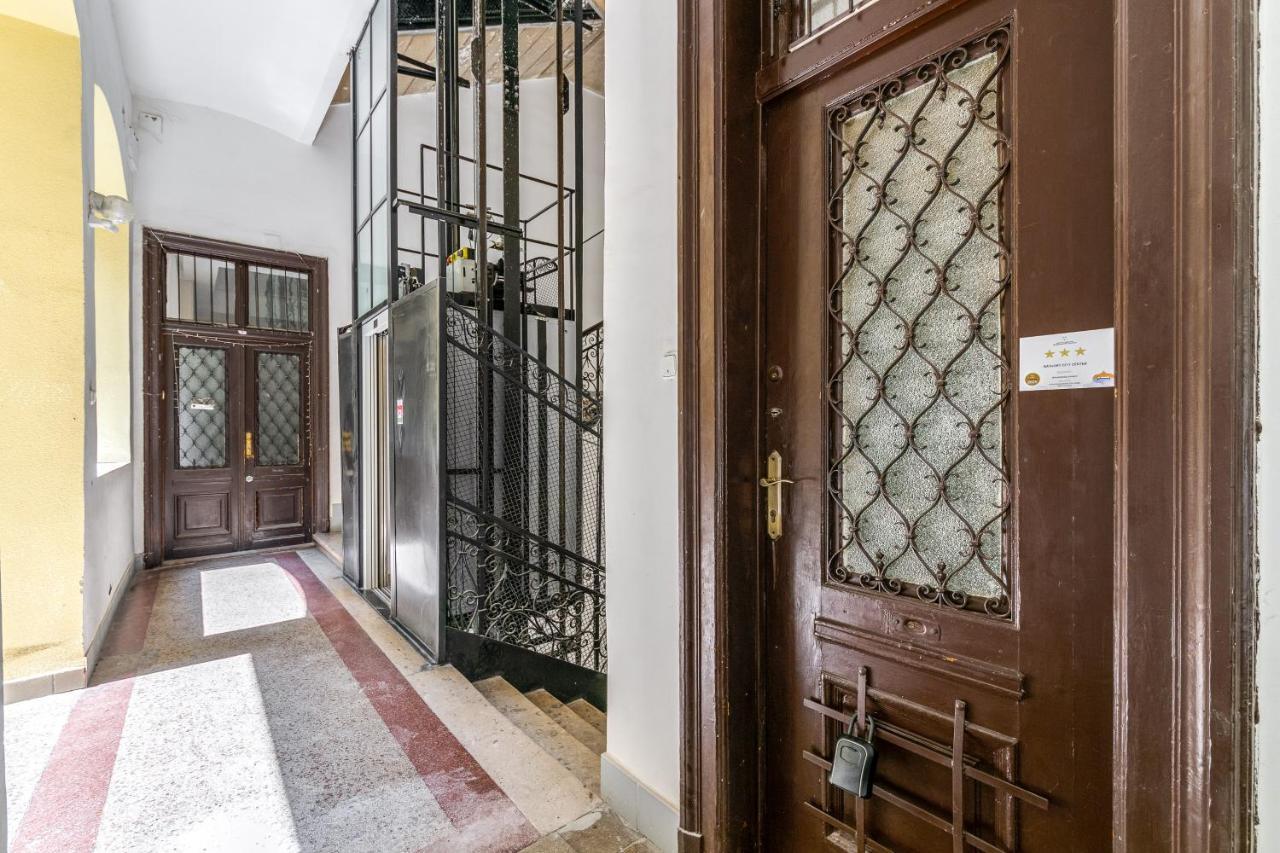 City Center Apartment Budapest Luaran gambar